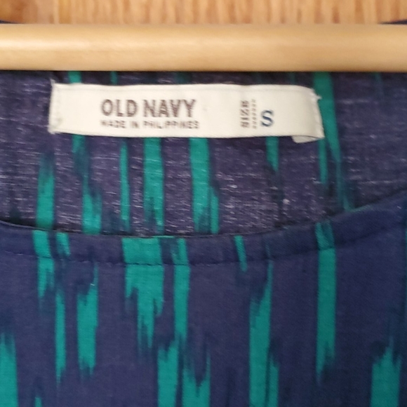 Blouse 👚 - Picture 2 of 7